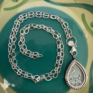 Authentic Origami Owl Hinged Teardrop Silver Crystal Living Locket 30-32” Chain